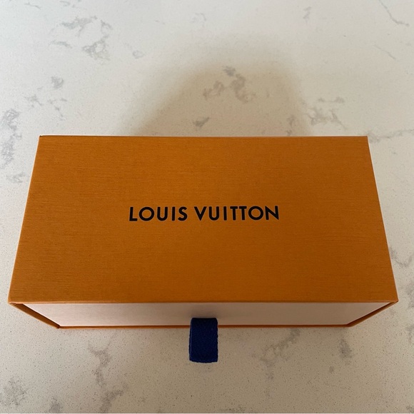 Authentic LV sunglasses packaging, excellent condition - Picture 2 of 7